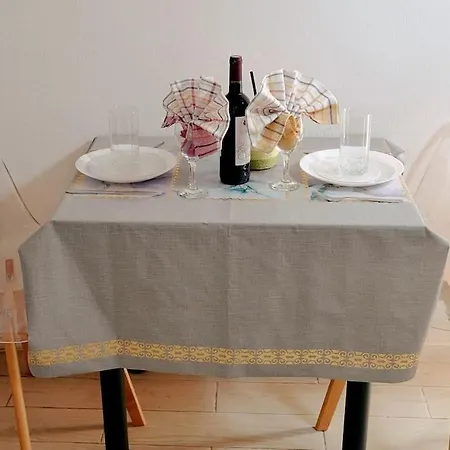 La Détente Porte De Paris Stade De France * Saint-Denis (Seine-Saint-Denis)