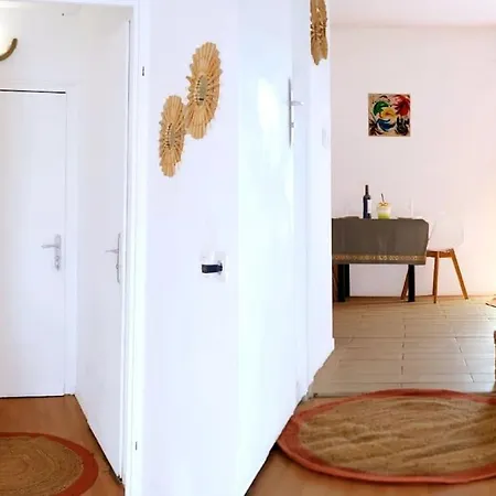 La Détente Porte De Paris Stade De France * Saint-Denis (Seine-Saint-Denis)